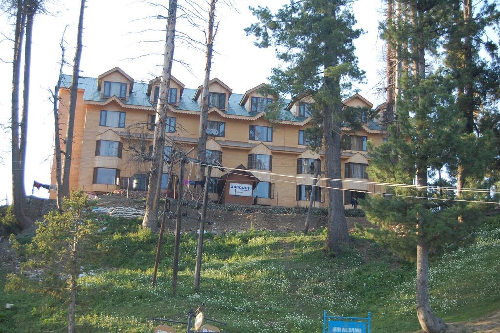 Hotel Zahgeer Continental 古尔马尔格 客房 照片