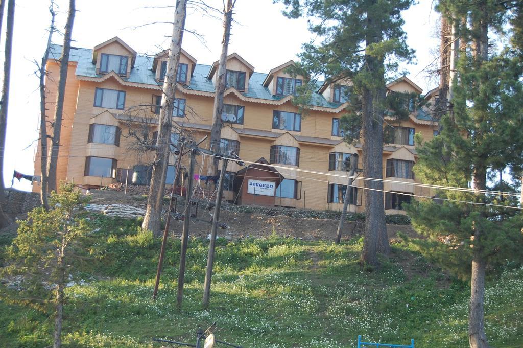 Hotel Zahgeer Continental 古尔马尔格 客房 照片